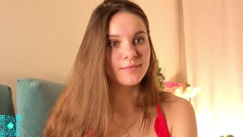 Snapshot of lorettadunnelli chatting on 12.05.25 Chloe for Fan BlackHole online show from 12.05.25