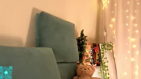 Snapshot of lorettadunnelli chatting on 03.01.26 Chloe for Fan BlackHole online show from 03.01.26