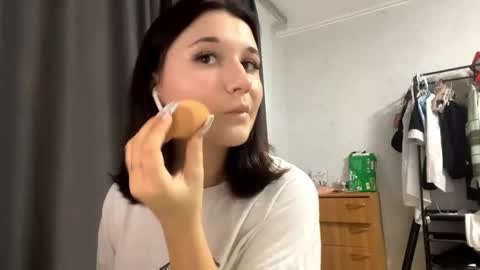 Snapshot of lorettedekay chatting on 09.22.25 Kate online show from 09.22.25