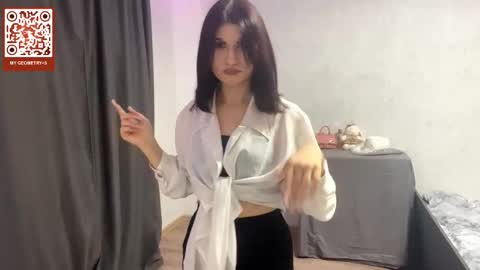 Snapshot of lorettedekay chatting on 10.15.25 Kate online show from 10.15.25