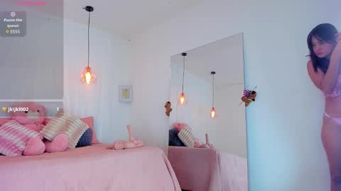 Lori Evans online show from 09.23.25