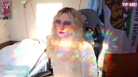 Lori -----------------------------------    online show from 03.13.26