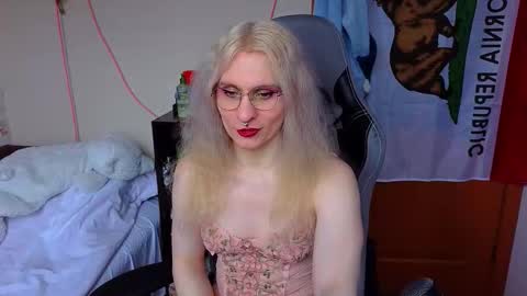Lori -----------------------------------    online show from 03.19.26
