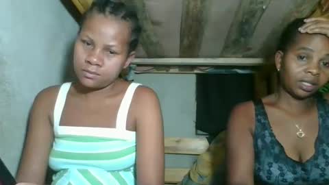 Snapshot of lorienne98 chatting on 05.26.26 lorienne98 online show from 05.26.26