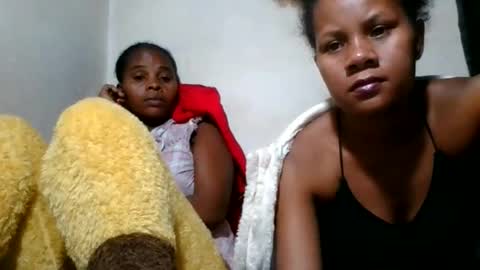 Snapshot of lorienne98 chatting on 05.27.26 lorienne98 online show from 05.27.26