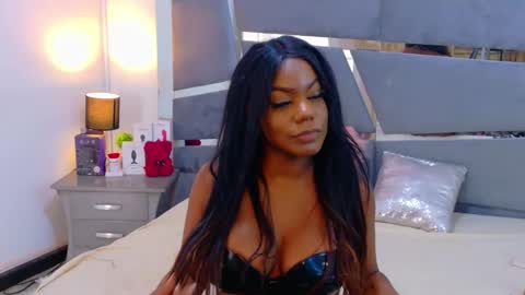lorraine_johnson online show from 05.09.26