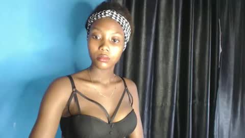 lorrycutie16 online show from 04.11.26