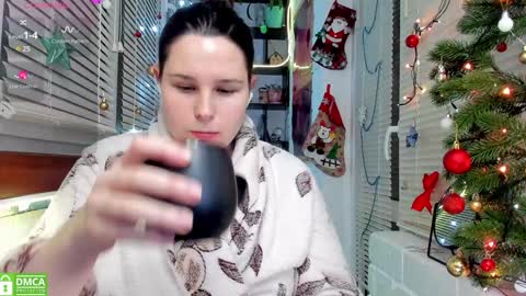 Snapshot of lost_charming chatting on 12.23.24 Alisa My darlings online show from 12.23.24