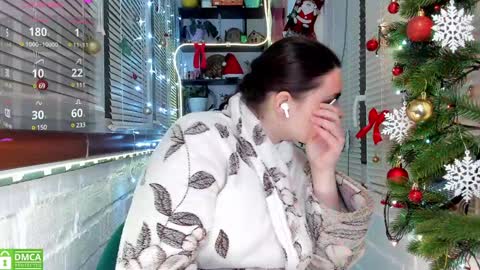 Snapshot of lost_charming chatting on 12.28.24 Alisa My darlings online show from 12.28.24