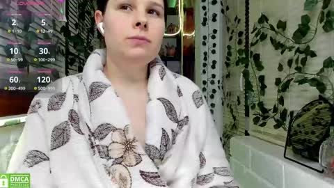 Snapshot of lost_charming chatting on 02.11.25 Alisa My darlings online show from 02.11.25