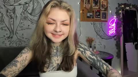 Snapshot of lostallice chatting on 01.10.25 lostallice online show from 01.10.25