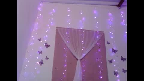 Snapshot of lou_anna03 chatting on 03.26.26 lou_anna03 online show from 03.26.26