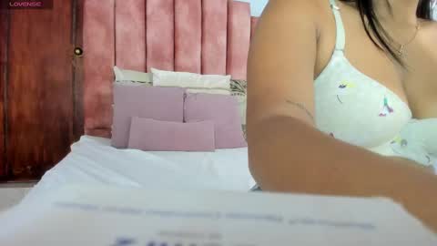 Snapshot of lou_rosse chatting on 09.17.25  Lou Rosse  online show from 09.17.25