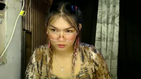 Snapshot of louheart chatting on 01.11.25 Sweet online show from 01.11.25