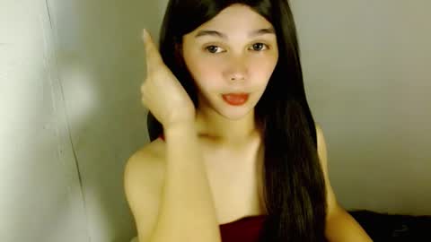 Snapshot of louilalicious chatting on 01.08.26 louilalicious online show from 01.08.26