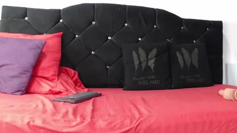 OF louis bcasta1 online show from 01.24.25