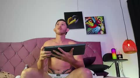 OF louis bcasta1 online show from 02.24.25