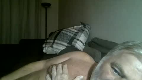 Snapshot of louis_chokdee chatting on 01.25.25 louis_chokdee online show from 01.25.25