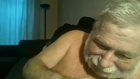 Snapshot of louis_chokdee chatting on 02.24.25 louis_chokdee online show from 02.24.25