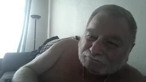 Snapshot of louis_chokdee chatting on 03.05.25 louis_chokdee online show from 03.05.25