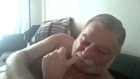 Snapshot of louis_chokdee chatting on 03.10.25 louis_chokdee online show from 03.10.25