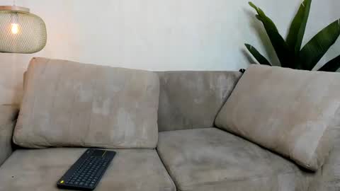 Louis online show from 03.12.25