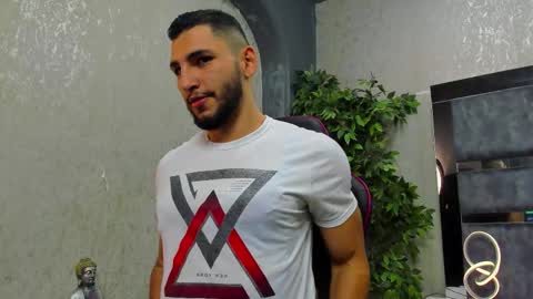 Louis online show from 10.15.25