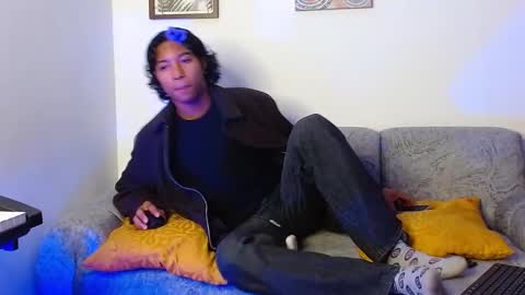 Louis Valdz online show from 01.20.25