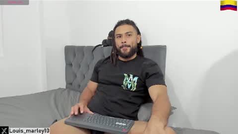 Snapshot of louis_marley_ chatting on 08.03.26 louis_marley_ online show from 08.03.26