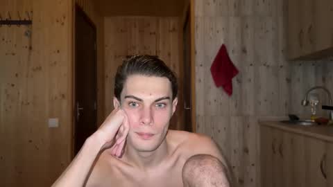 Snapshot of louis_preston chatting on 11.20.25 Mark online show from 11.20.25