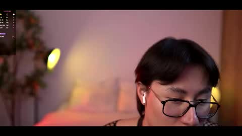 Snapshot of louis_zh chatting on 02.08.26 Louis online show from 02.08.26