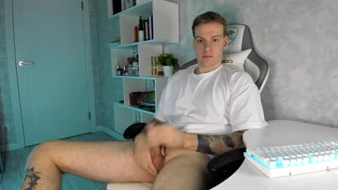 Louis  online show from 01.07.25