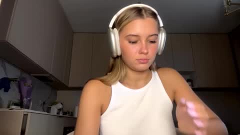 Eliza online show from 03.05.26