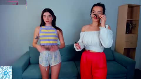 Snapshot of louriezita chatting on 10.10.25 Brook and Del online show from 10.10.25