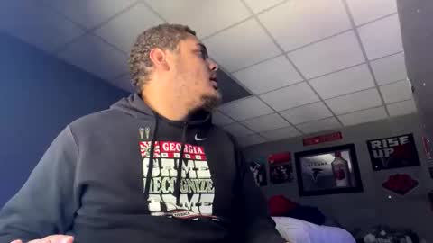 love01109 online show from 10.20.25