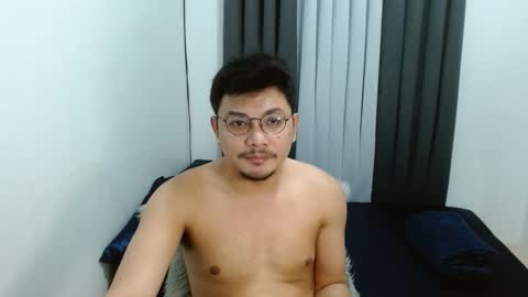 love_hottieh online show from 10.27.25