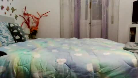 Snapshot of love_miss_33 chatting on 03.11.25 Love Daddys Private Show online show from 03.11.25