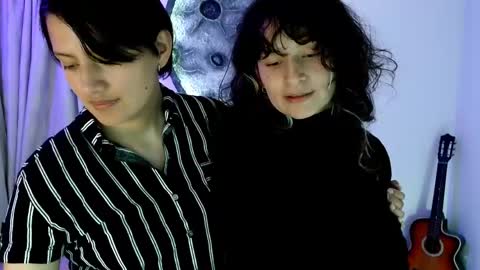 Snapshot of love_oftwo chatting on 05.12.26 Melisa Emily online show from 05.12.26
