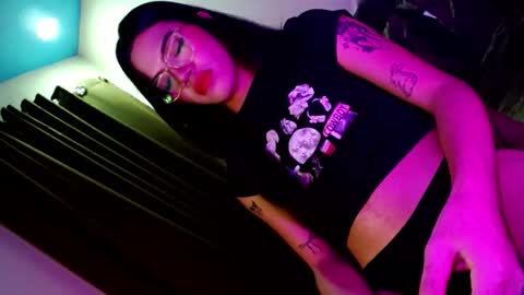 Seren online show from 10.31.25