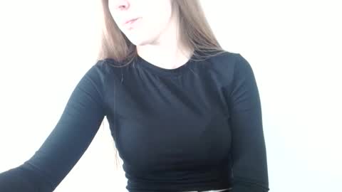 Vivian online show from 06.11.26
