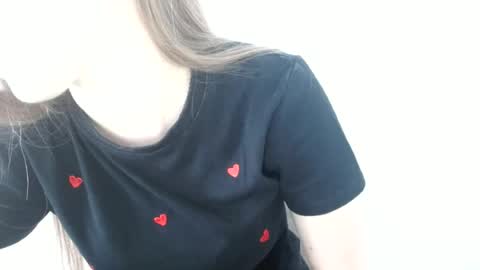 Vivian online show from 06.23.26