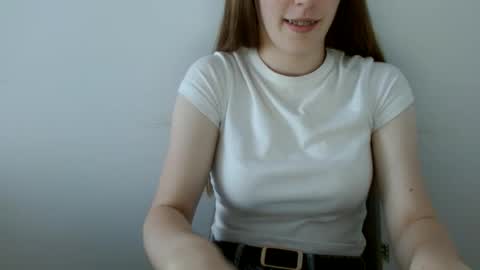 Vivian online show from 06.24.26