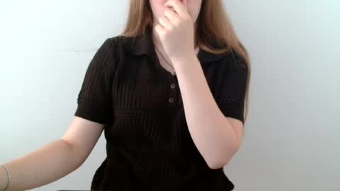 Vivian online show from 07.31.26