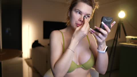 love you to123 online show from 11.28.25