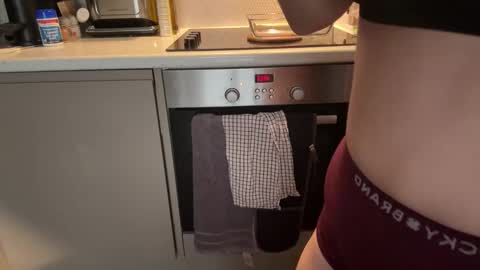 Snapshot of lovecelinexo chatting on 10.09.25 Celine online show from 10.09.25