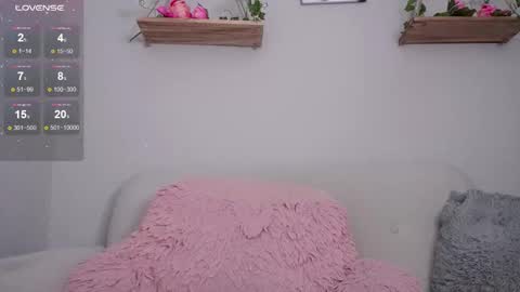 Snapshot of loveegirll chatting on 02.26.25 katalina online show from 02.26.25