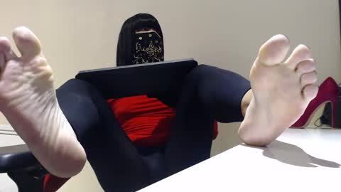 Love feet online show from 12.21.25