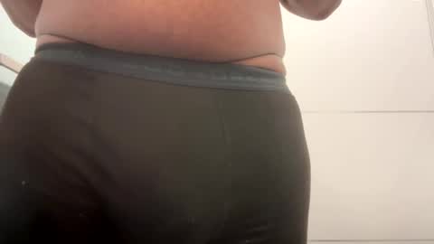 Snapshot of lovefeetonmyface29 chatting on 10.05.25 lovefeetonmyface29 online show from 10.05.25