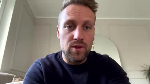 Snapshot of lovefuesse chatting on 10.30.25 lovefuesse online show from 10.30.25