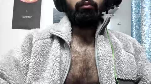Snapshot of lovehairyindian chatting on 01.11.26 Indian hairy online show from 01.11.26
